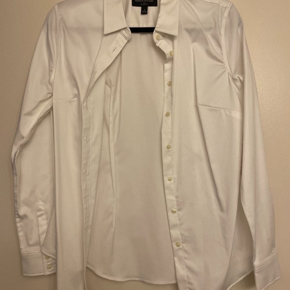 Banana Republic Tailored Fit White Button Up